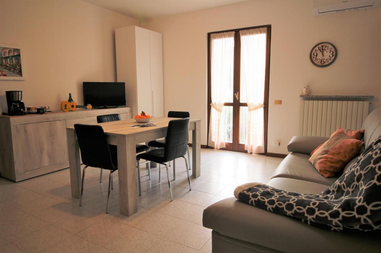 Casa Vacanze Doralice Barzana Exteriör bild