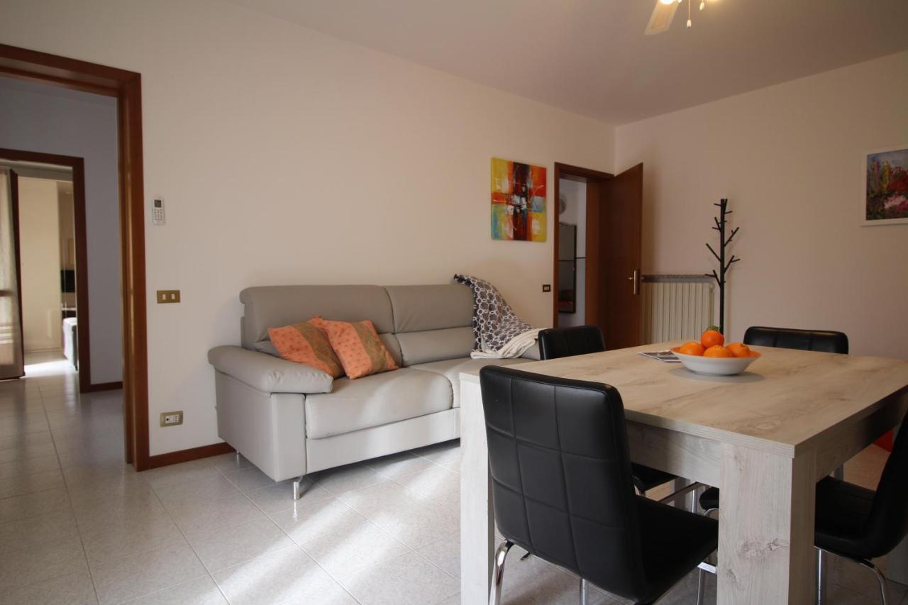 Casa Vacanze Doralice Barzana Exteriör bild