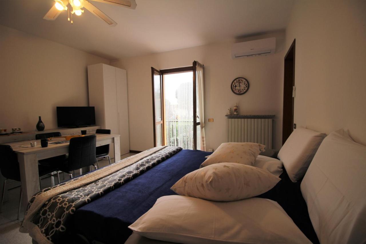 Casa Vacanze Doralice Barzana Exteriör bild