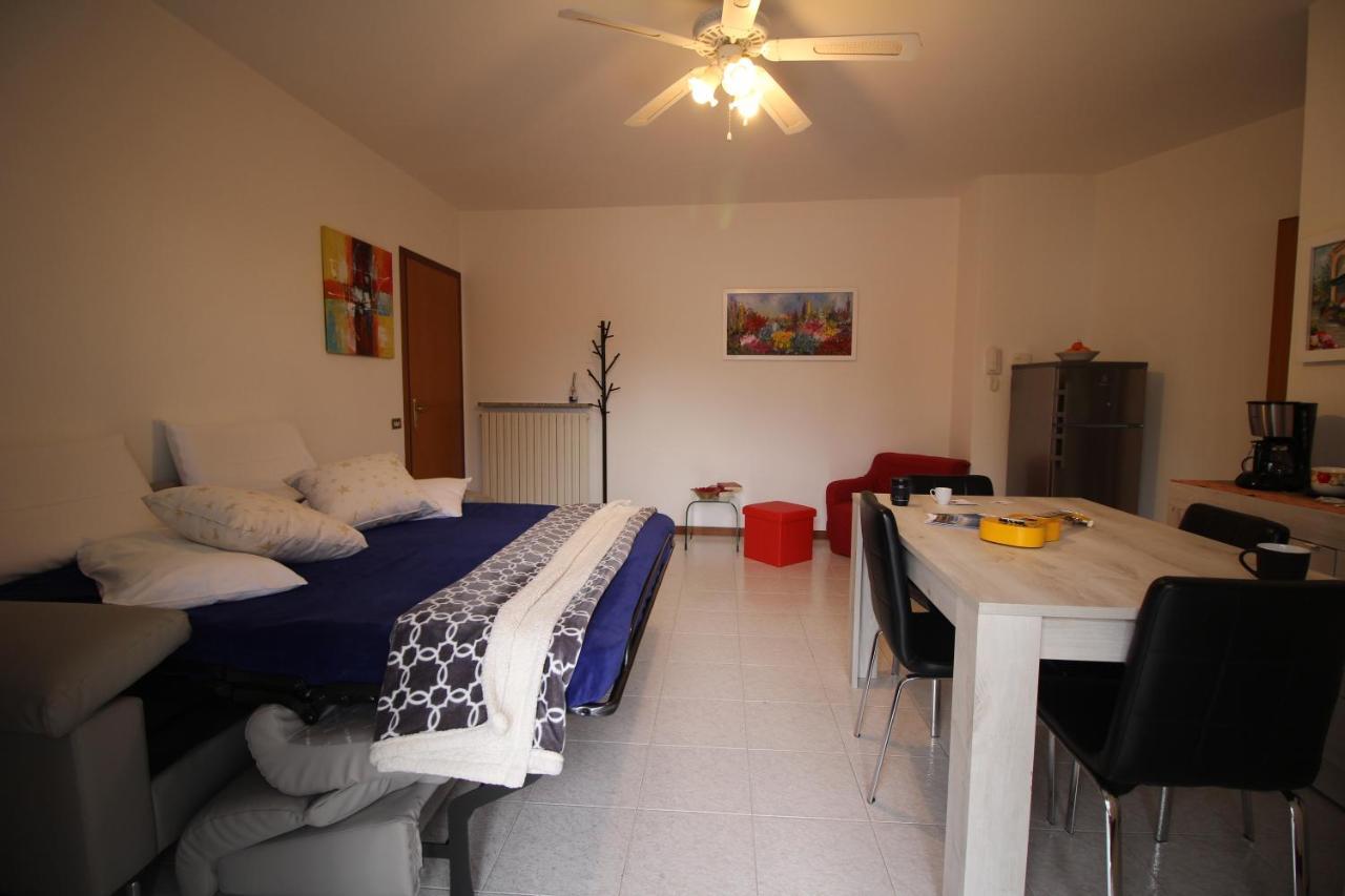 Casa Vacanze Doralice Barzana Exteriör bild