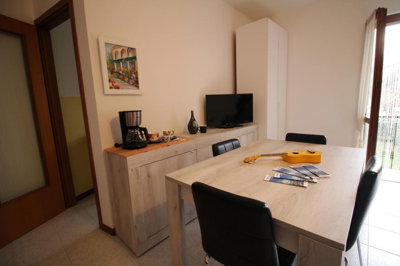 Casa Vacanze Doralice Barzana Exteriör bild